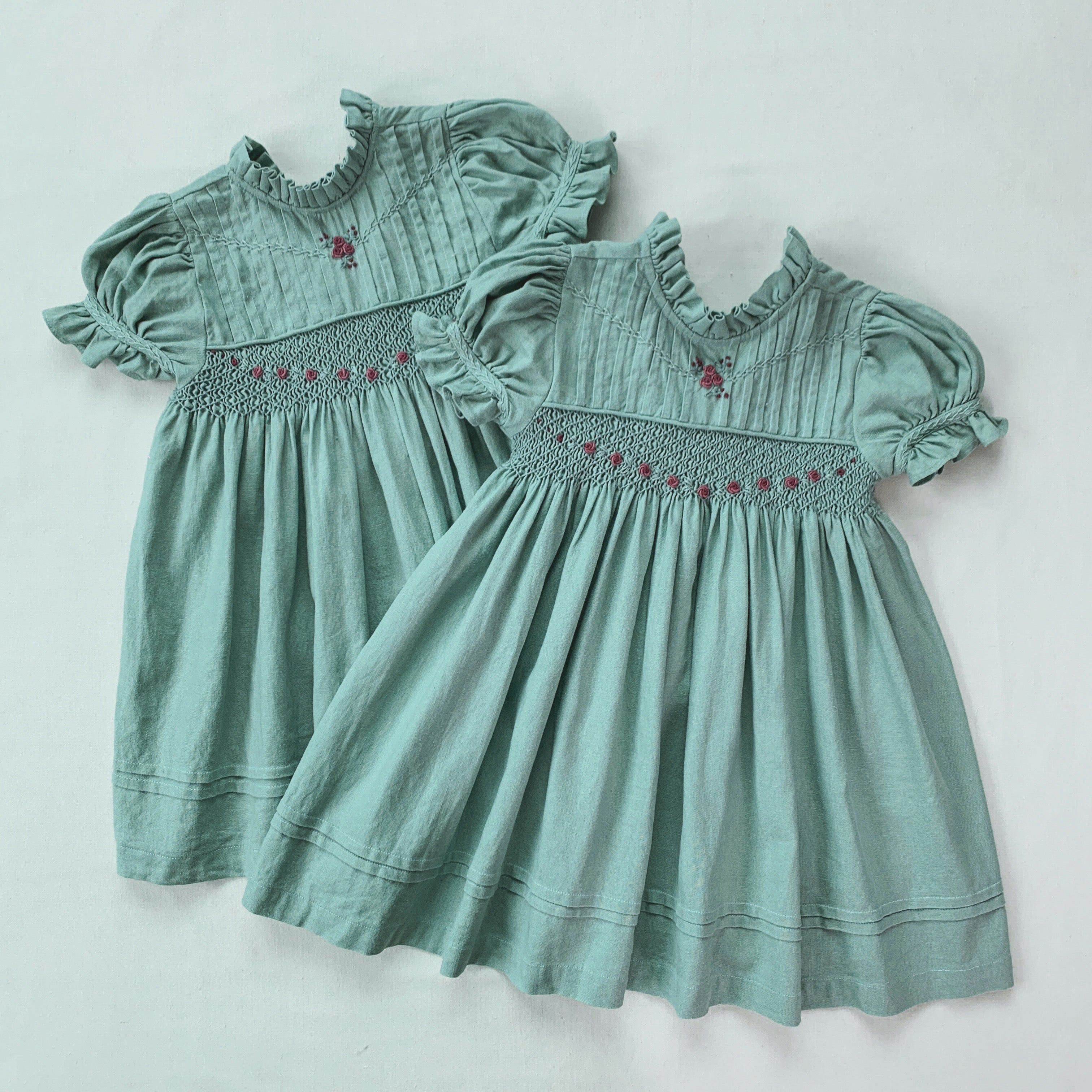 Palace Green Dress (short sleeved)